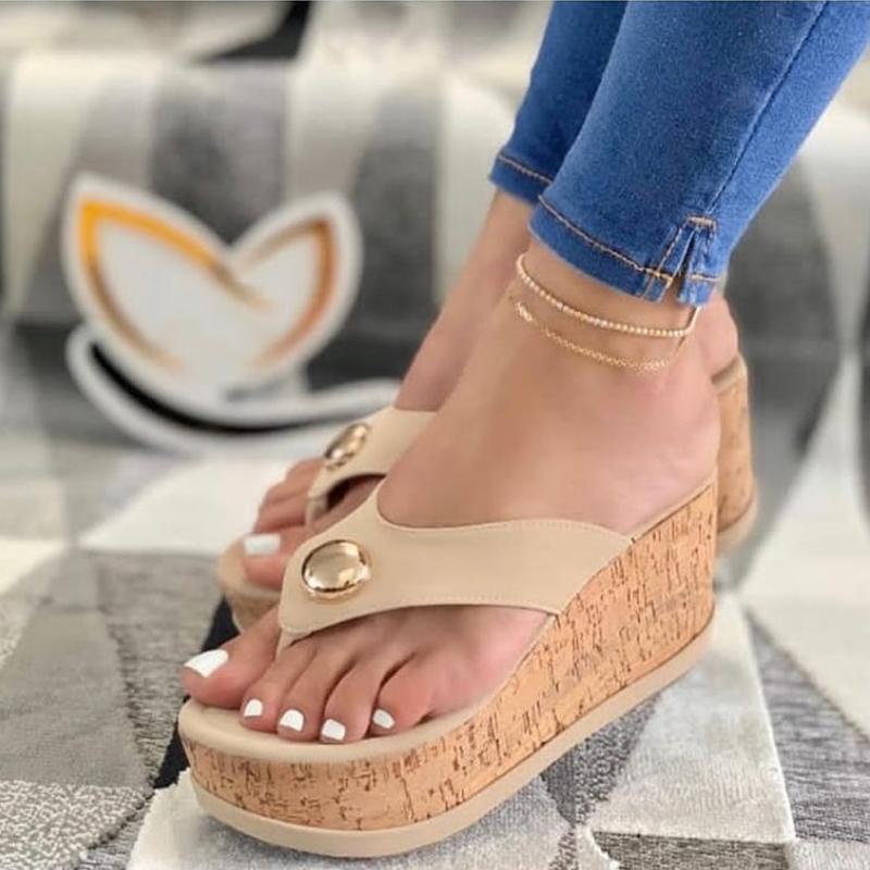 Slippers Wheat / 2 Isabella™ Women's Fashion Slope Heel Slippers