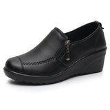 2022 Spring and Autumn shoes for mothers single shoes for middle-aged and elderly leather shoes for women wedges and midheels for elderly people