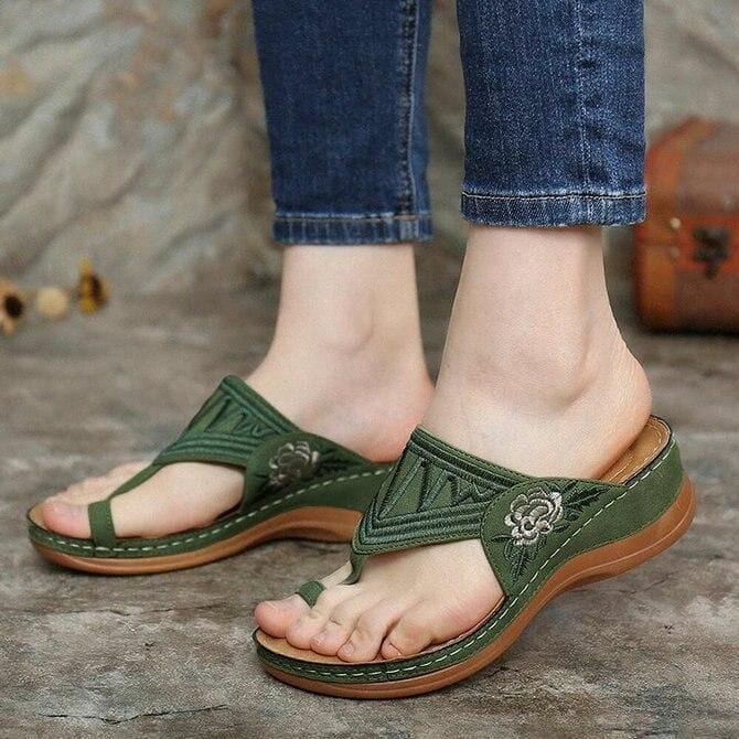 Slippers 2 / GREEN Women's Sandals Comfort Shoes Wedge Heel Open Toe Minimalism Sweet Daily Walking Shoes Faux Leather Sequin Summer Black Blue Pink Green Brown