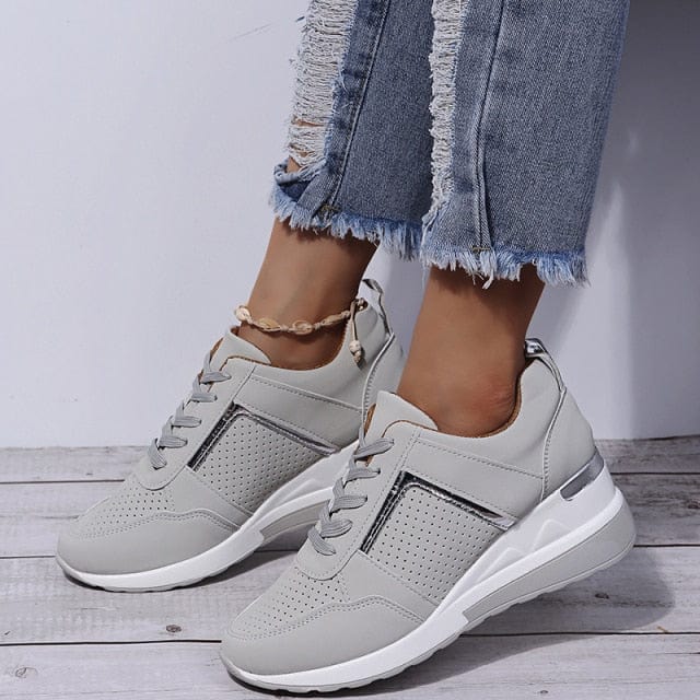 Sneakers 2021 Vulcanized Wees Hollow Breathable Mesh Casual Women Slip on Lace-up Loafers New Sneakers